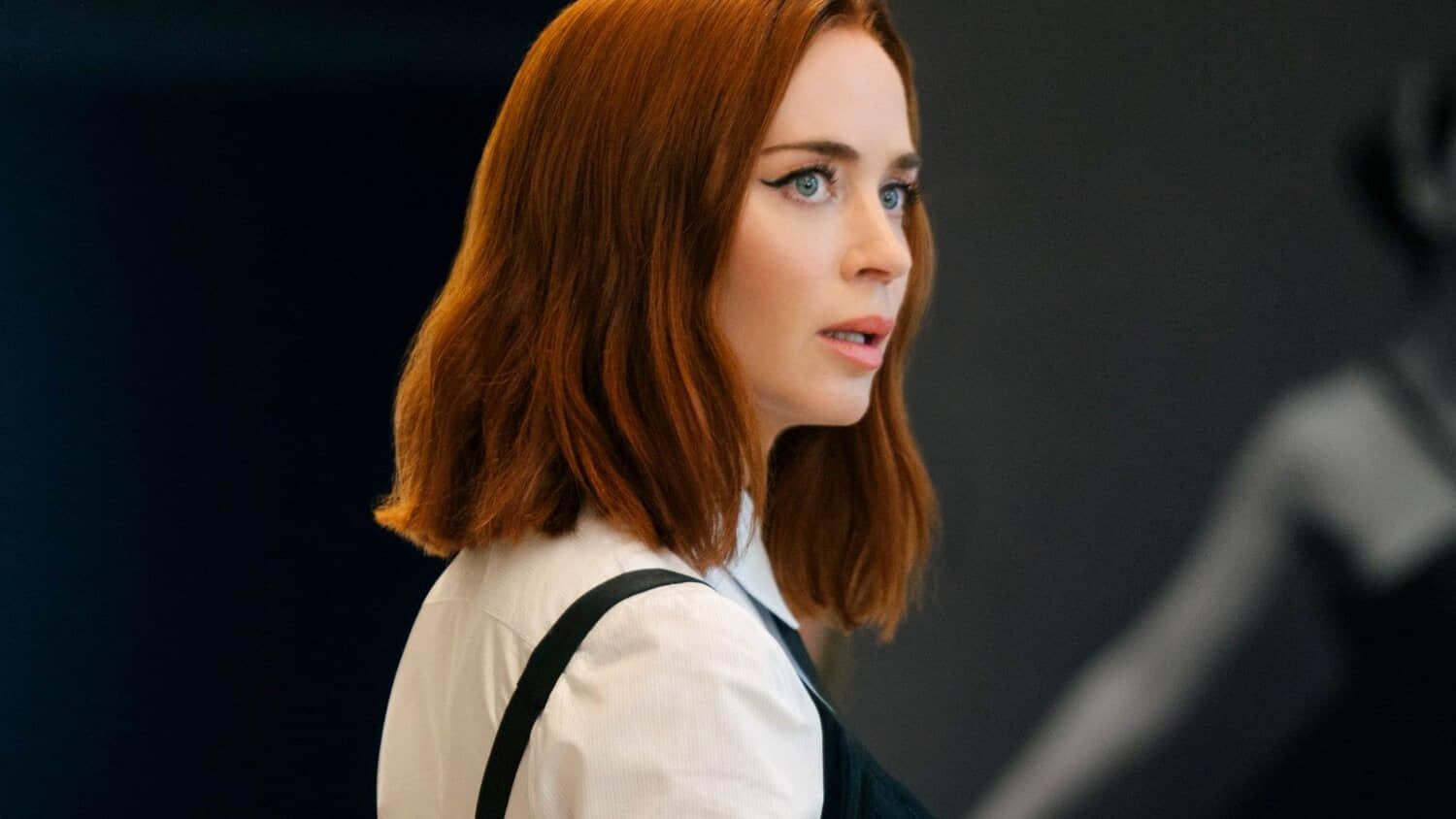 emily-blunt-as-emily-charlton-looking-shocked-in-the-devil-wears-prada-2.jpeg