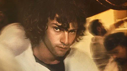 assets/dominic-sessa-as-anthony-bourdain-in-tony.jpeg