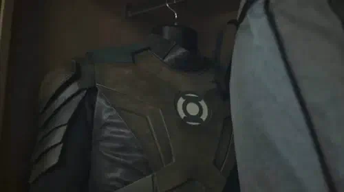 assets/green-lantern-costume-in-lanterns.jpeg