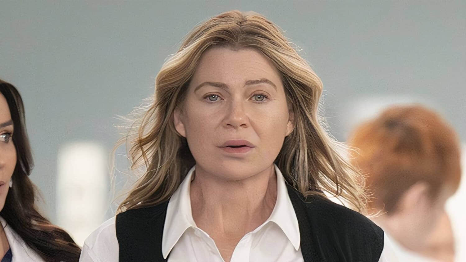 ellen-pompeo-grey-s-anatomy-bridge-over-troubled-water-finale-photos-1.jpeg