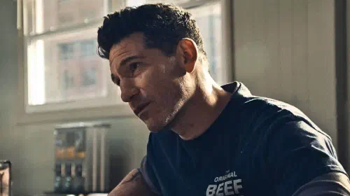 assets/jon-bernthal-in-the-bear.jpeg