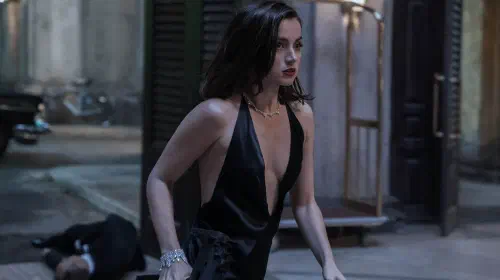assets/ana-de-armas-in-no-time-to-die.jpeg