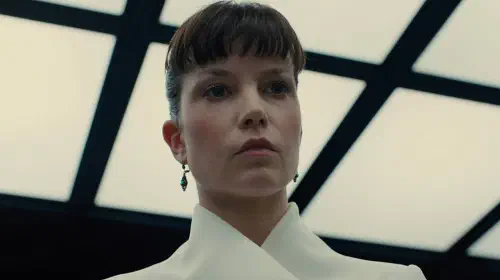 assets/blade-runner-2049-sylvia-hoeks.jpeg