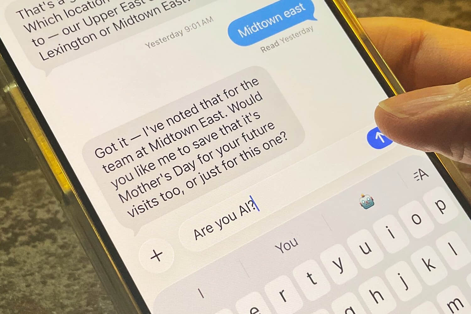 iPhone-AI-chatbot.jpeg