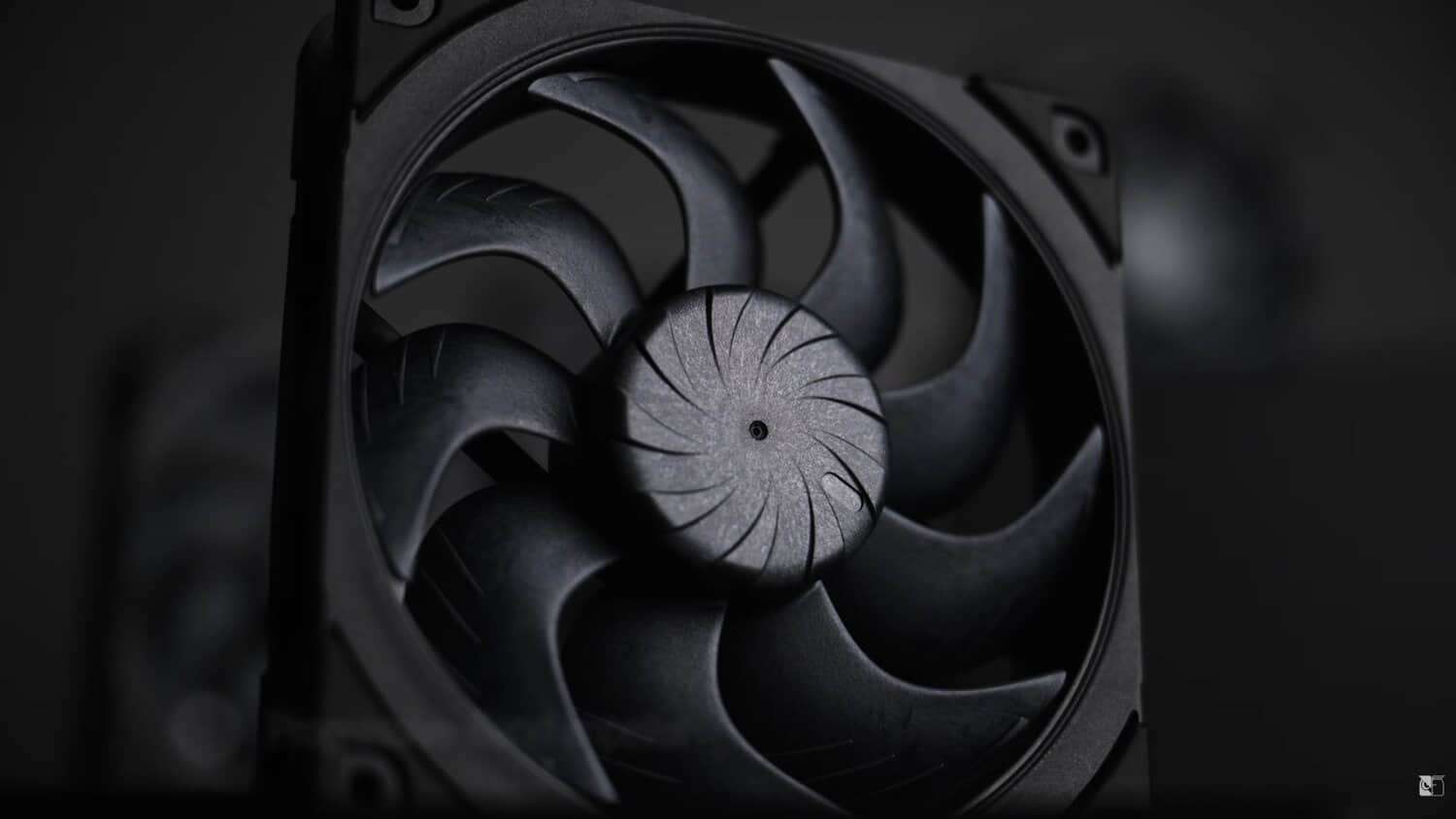 Noctua-NF-A12x25-G2-Chromax.black.jpeg