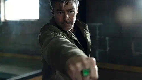 assets/lanterns-tv-show-hal-jordan-kyle-chandler.jpeg