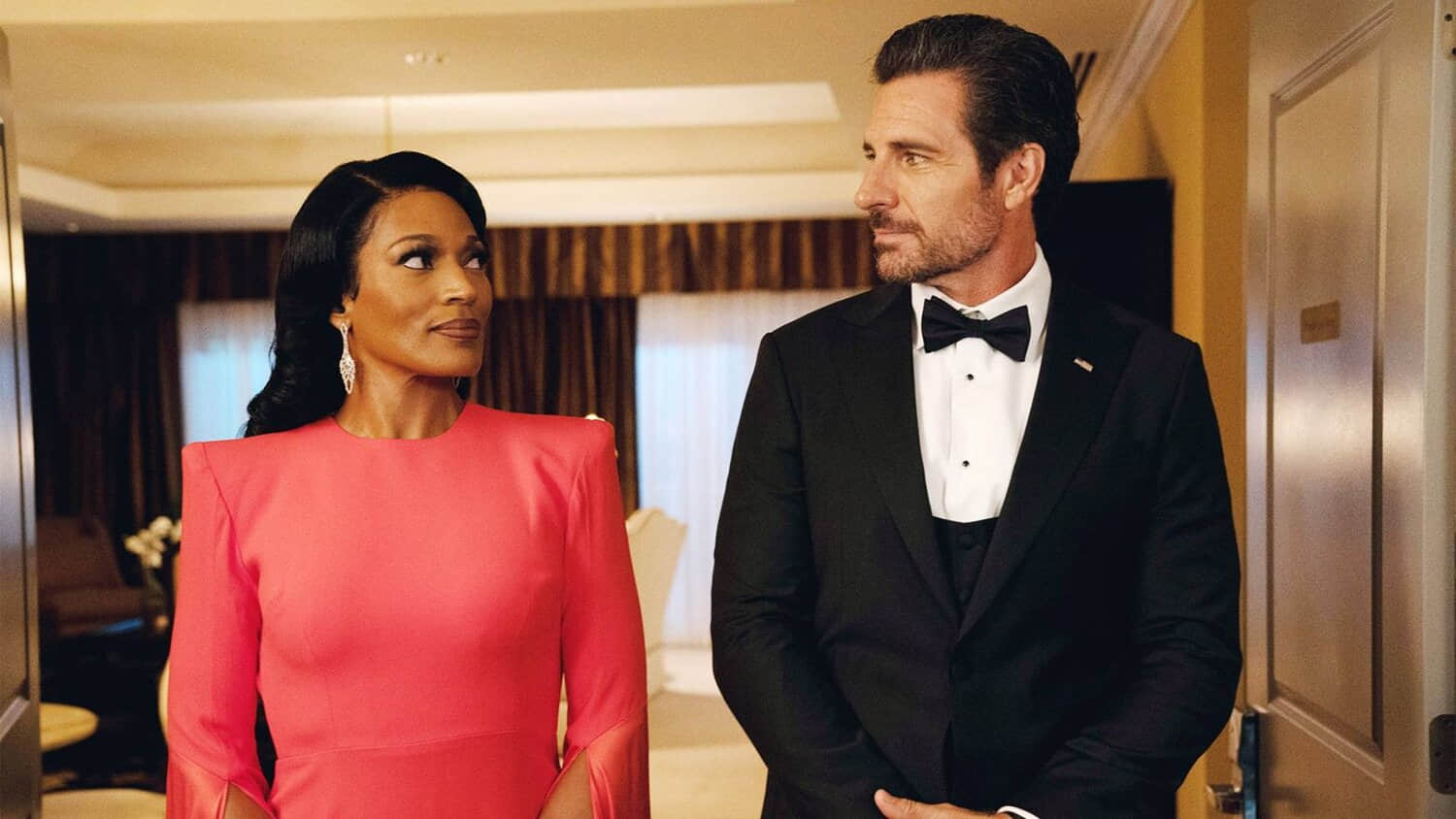 the-oval-kron-moore-as-victoria-franklin-ed-quinn-as-hunter-franklin.jpeg