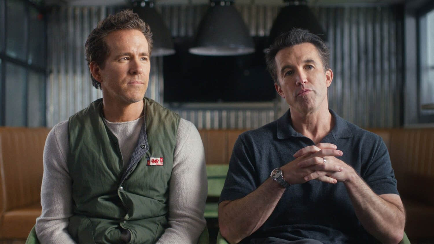 welcome-to-wrexham-ryan-reynolds-rob-mac.jpeg