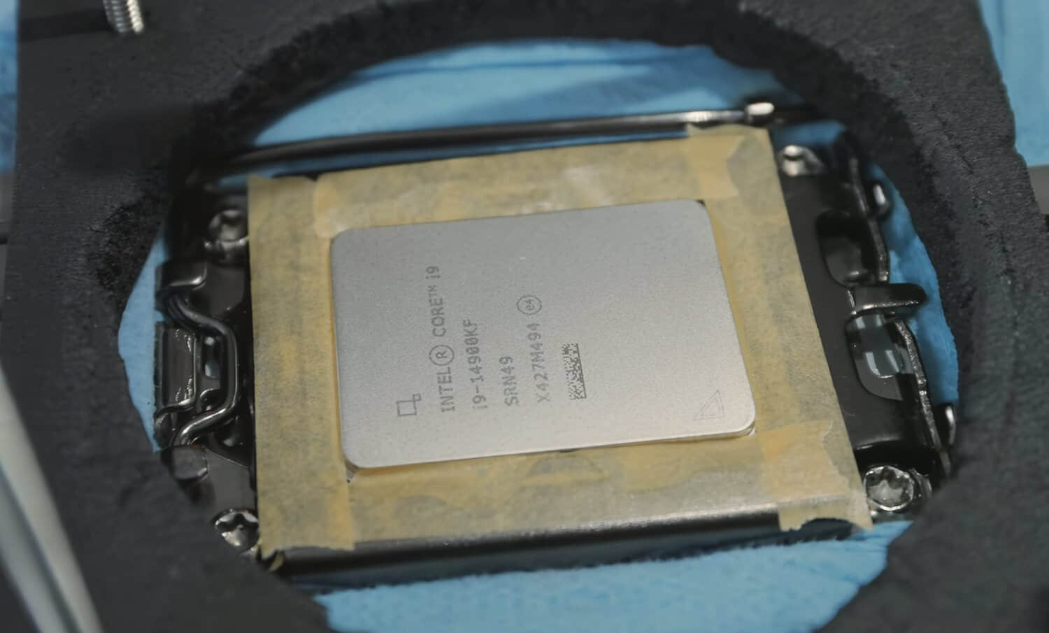 Intel-Core-i9-14900KF-9.2-GHz-CPU-Frequency-World-Record-F-scaled.jpeg