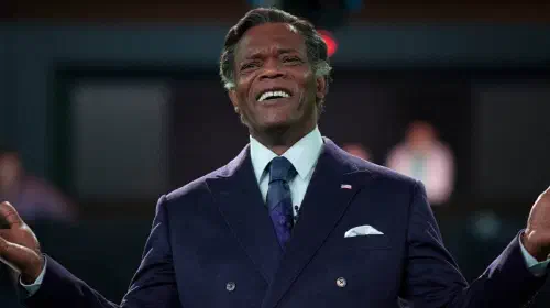 assets/samuel-l-jackson-in-robocop-remake.jpeg