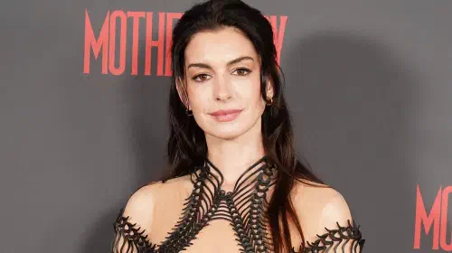 assets/anne-hathaway-at-the-red-carpet-premiere-of-mother-mary.jpeg
