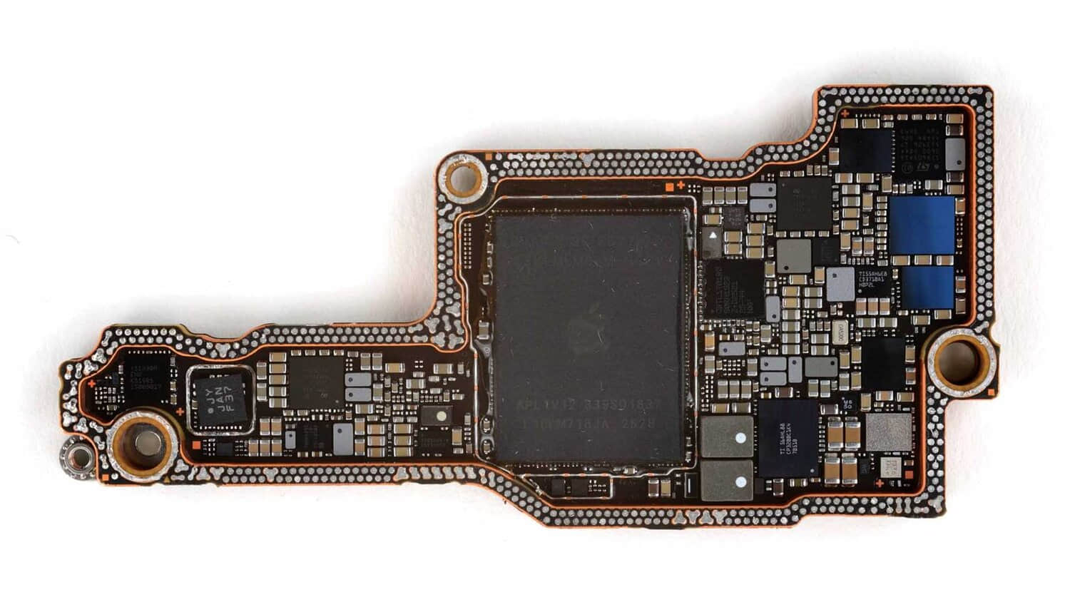 iPhone-17-Pro-logic-board.jpeg