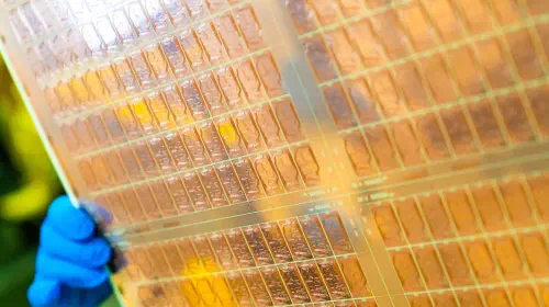 assets/Intel-glass-substrate-5-scaled.jpeg