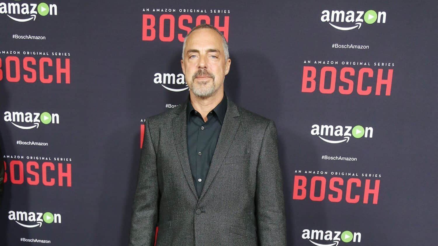 titus-welliver-poses-for-a-photo-at-bosch-season-2-s-premiere-1.jpeg