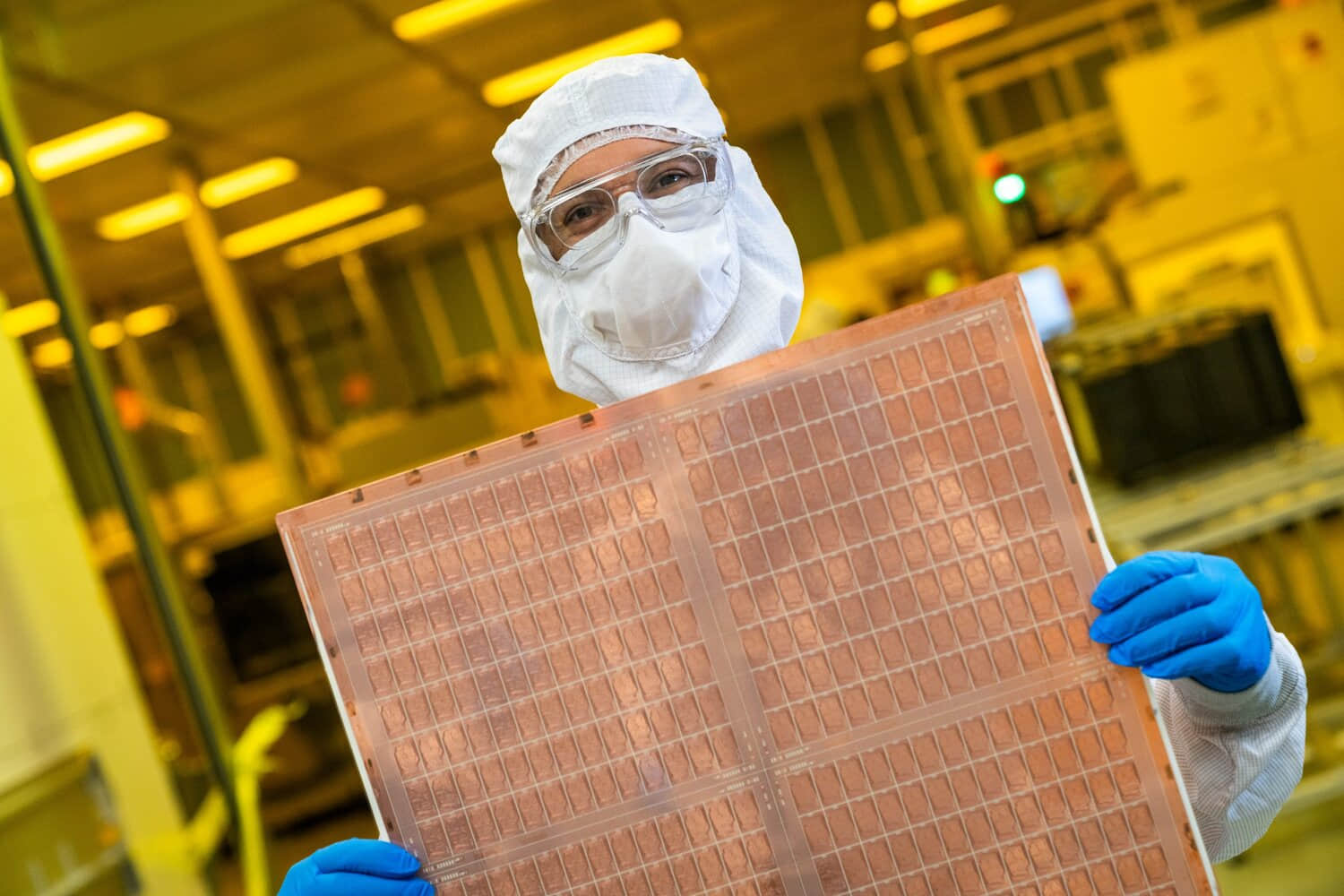 Intel-glass-substrate-4I-scaled.jpeg