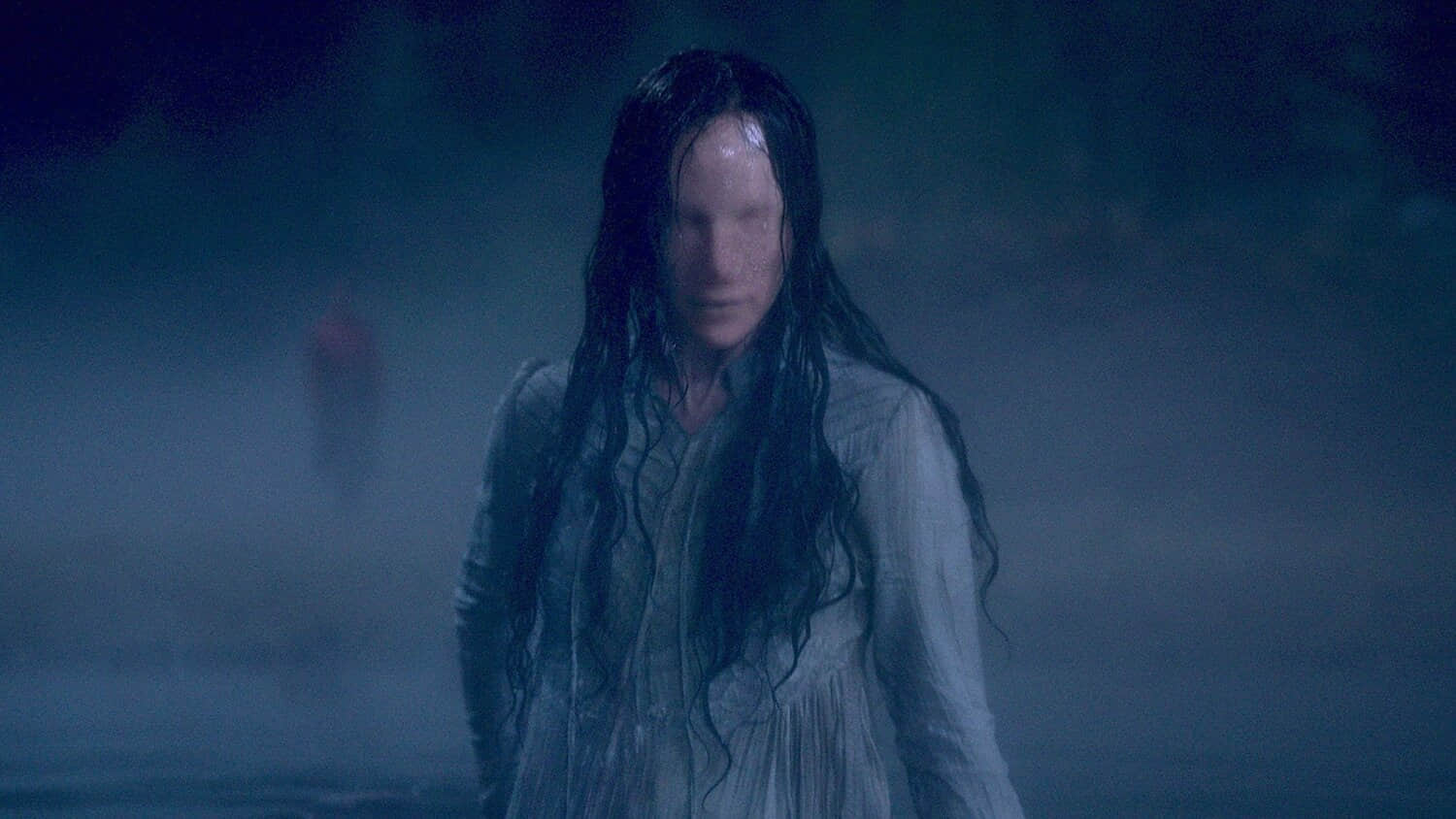 the-lady-of-the-lake-in-the-haunting-of-bly-manor.jpeg