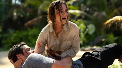 assets/rachel-mcadams-linda-looking-worried-while-holding-dylan-o-brien-s-bradley-in-send-help.jpeg