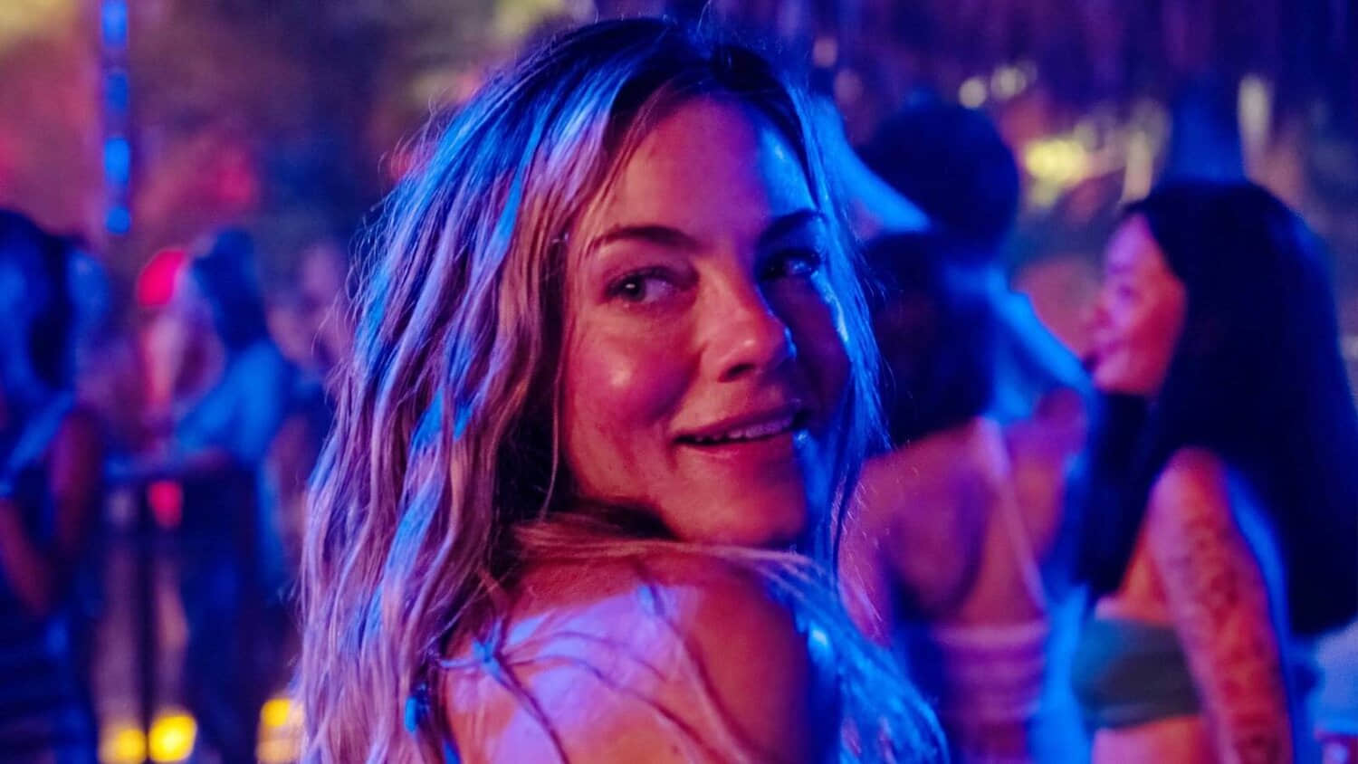 michelle-monaghan-in-the-white-lotus-season-3.jpeg