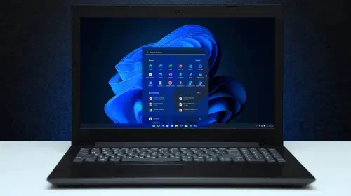 assets/Windows-11-laptop-with-Start-menu-showing-front-hero.jpeg