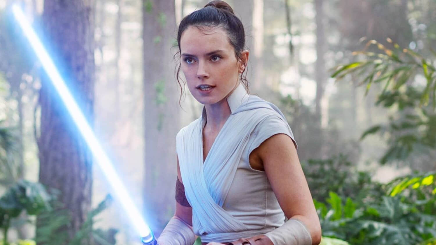daisy-ridley-in-star-wars-the-rise-of-skywalker.jpeg
