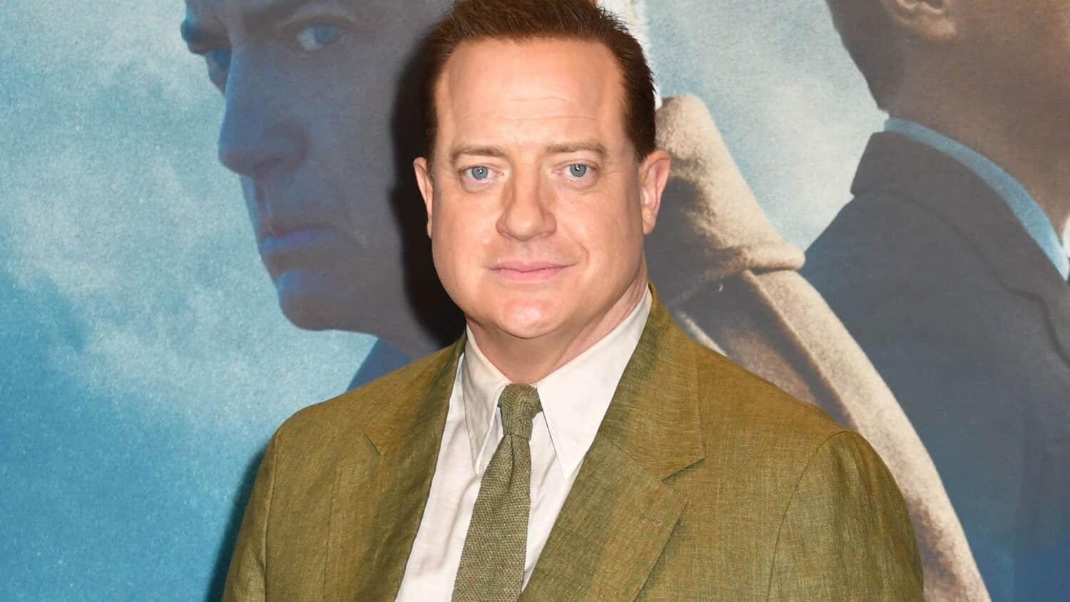 brendan-fraser-posing-on-the-red-carpet-for-pressure.jpeg