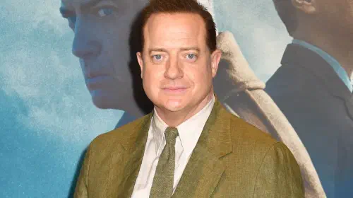 assets/brendan-fraser-posing-on-the-red-carpet-for-pressure.jpeg