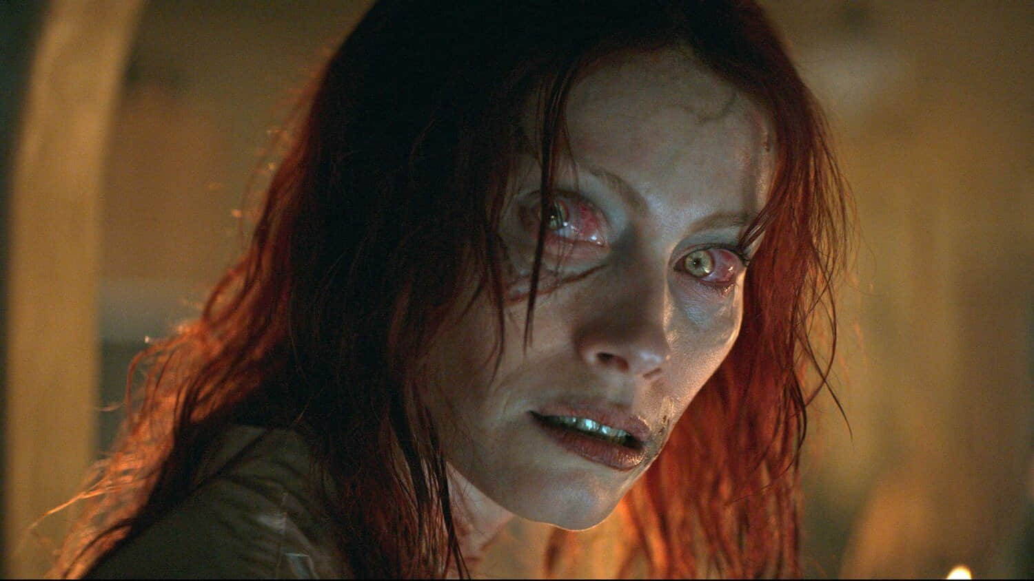 alyssa-sutherland-as-ellie-in-evil-dead-rise.jpeg