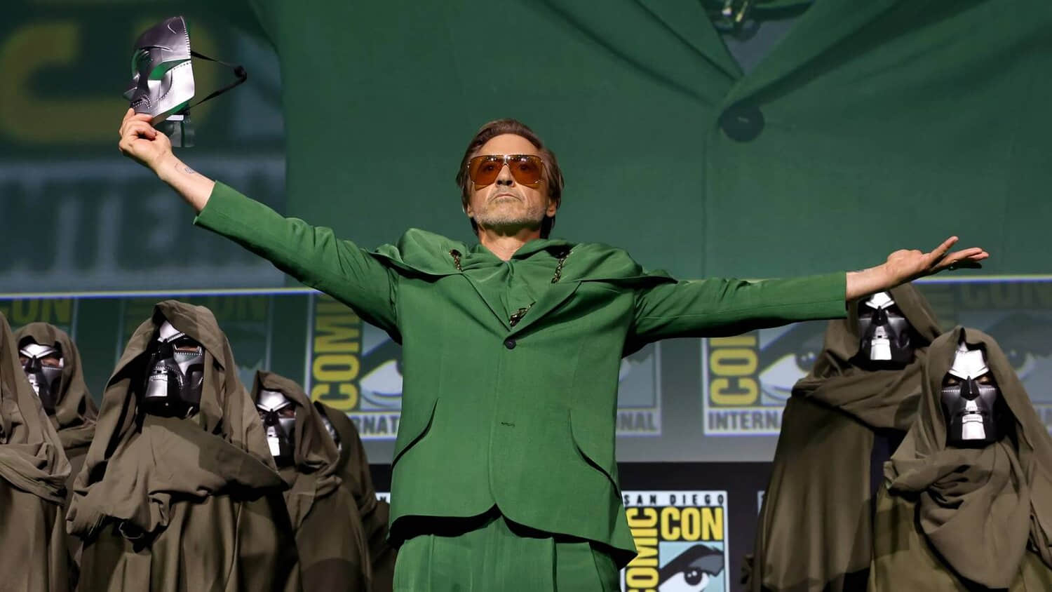 robert-downey-jr-at-comic-con-1.jpeg