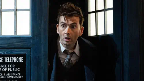 assets/david-tennant-as-the-fourteenth-doctor-looks-shocked-while-in-the-taris-in-doctor-who-s-60th-anniversary-special.jpeg