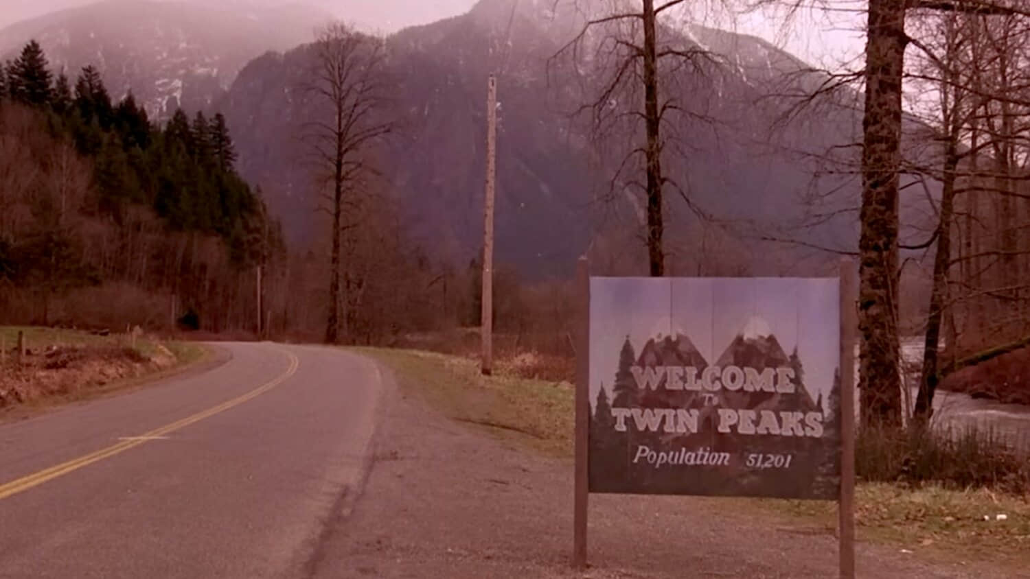twin-peaks-intro.jpeg