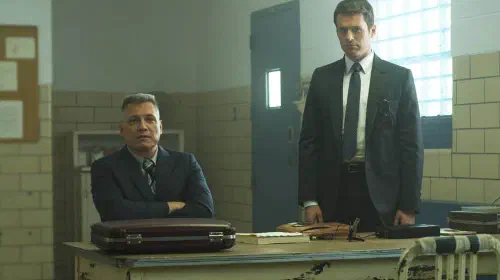assets/mindhunter-holt-mccallany-jonathan-groff.jpeg