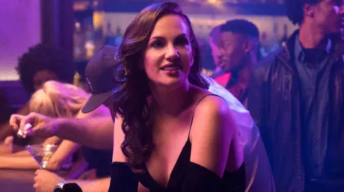 assets/kate-siegel-s-theo-in-the-haunting-of-hill-house.jpeg