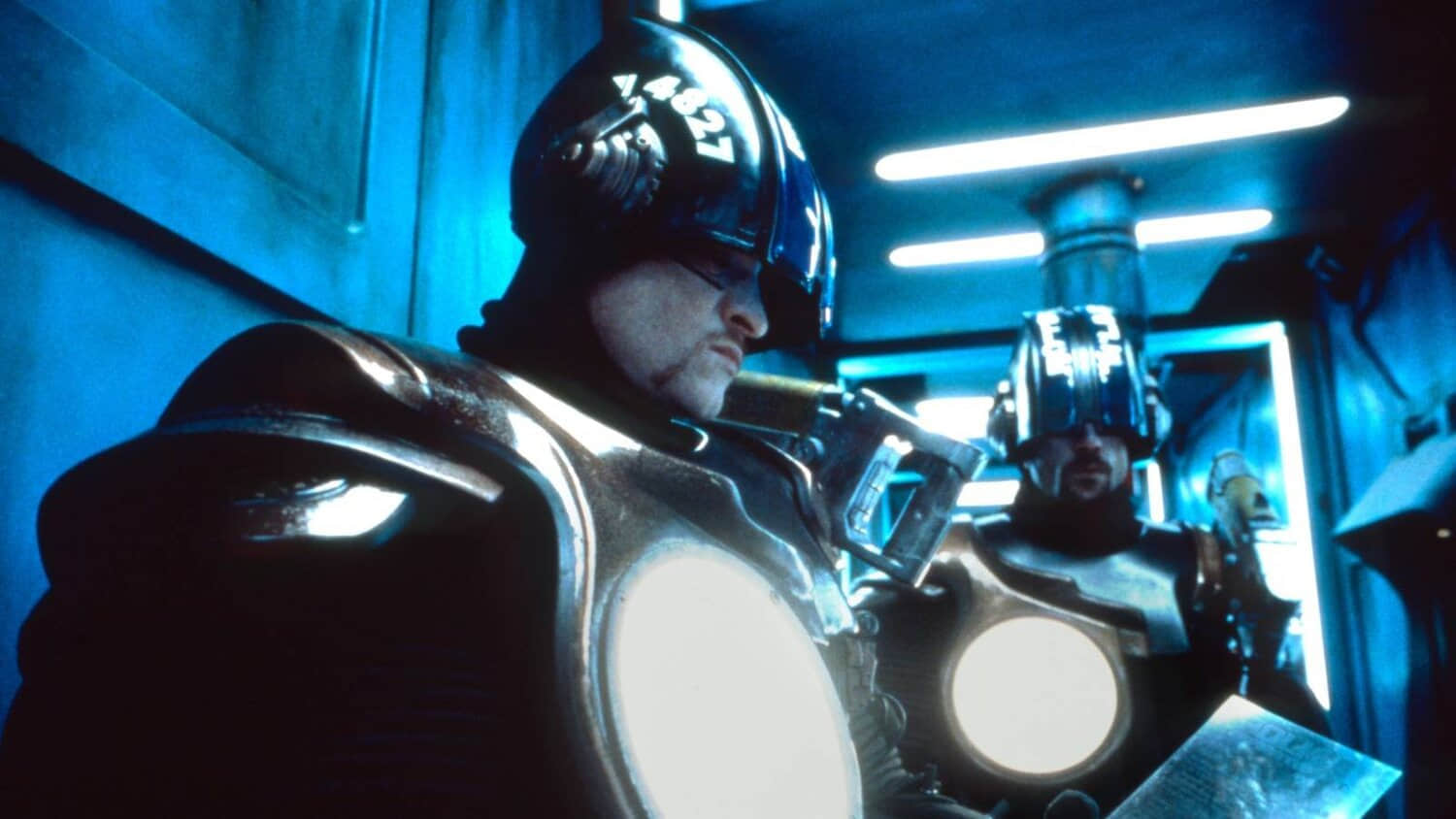 the-fifth-element-streaming-free-pluto-tv-sci-fi.jpeg