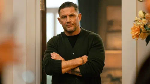assets/tom-hardy-with-his-arms-folding-in-mobland-episode-9.jpeg