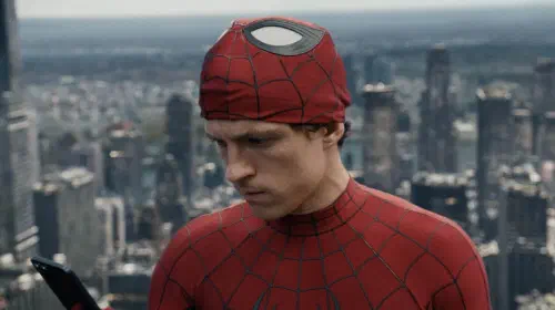 assets/peter-parker-looking-at-his-phone-in-spider-man-brand-new-day.jpeg