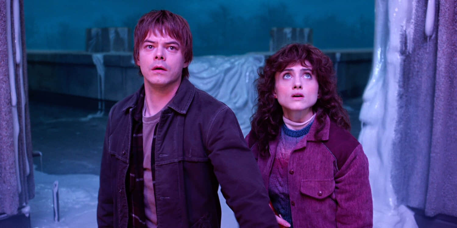 jonathan-and-nancy-in-the-upside-down-in-stranger-things-season-5-episode-6.jpeg