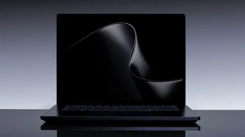 assets/microsoft-surface-laptop-ultra-1.jpeg