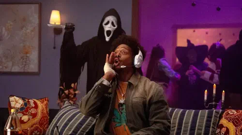 assets/marlon-wayans-in-scary-movie-6.jpeg