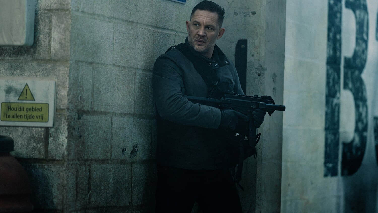 tom-hardy-in-season-1-of-mobland.jpeg