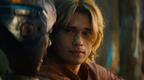 assets/nicholas-galitzine-as-prince-adam-looking-at-someone-in-masters-of-the-universe.jpeg