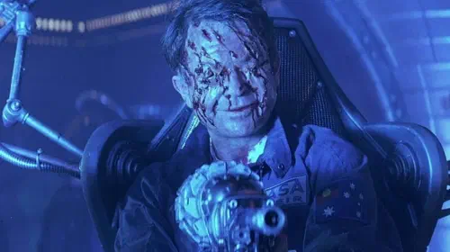 assets/a-disfigured-sam-neill-as-billy-event-horizon.jpeg