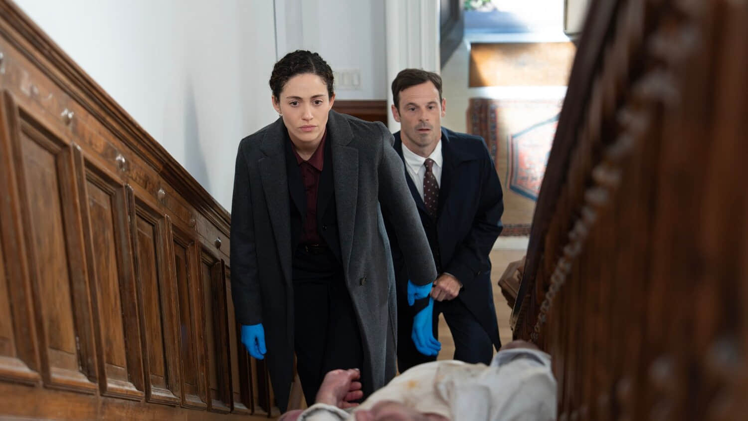 furious-emmy-rossum-alice-black-1.jpeg