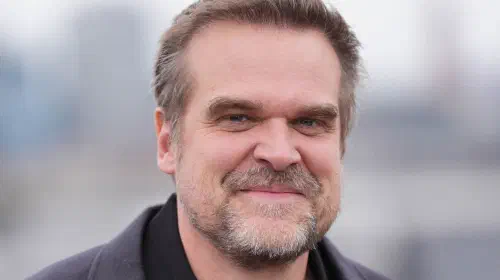 assets/david-harbour.jpeg