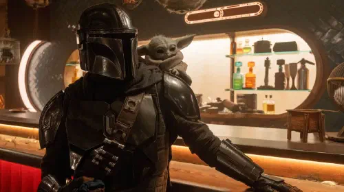assets/the-mandalorian-and-grogu-in-a-salt-bar.jpeg