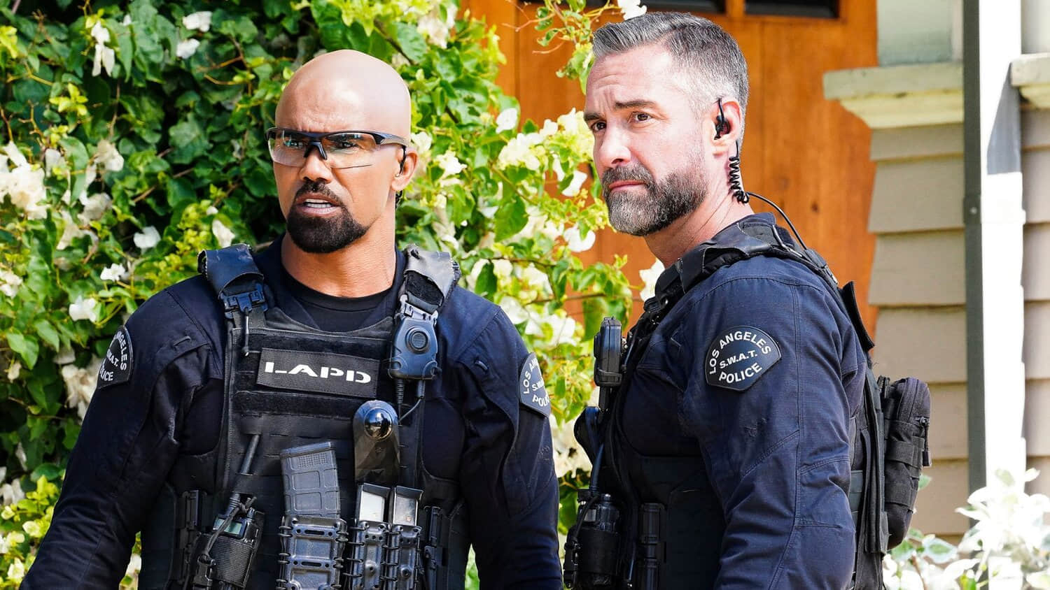 hondo-and-deacon-wearing-gear-on-the-street-in-a-still-from-swat.jpeg