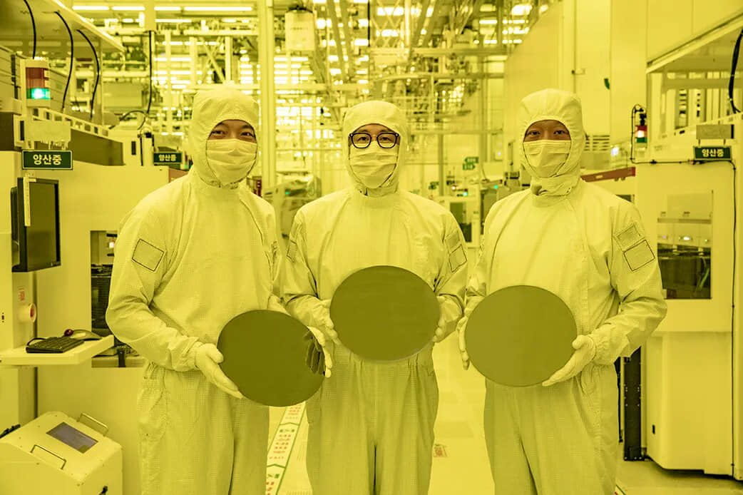Image-03.-Samsung-foundrys-first-3nm-chip-production.jpeg