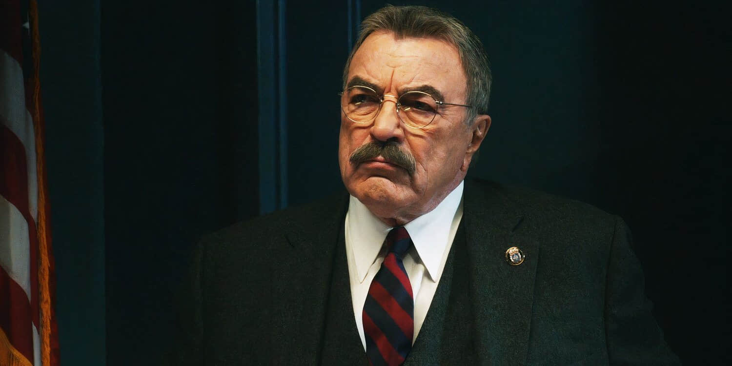tom-selleck-looking-angry-as-frank-in-blue-bloods-season-14-episode-4.jpeg