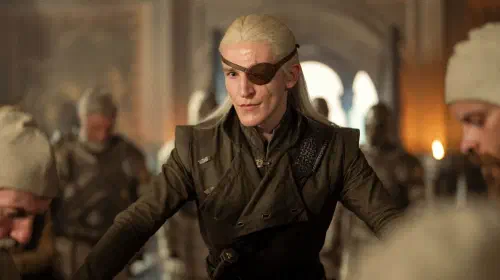assets/ewan-mitchell-as-aemond-targaryen-in-house-of-the-dragon-season-2.jpeg