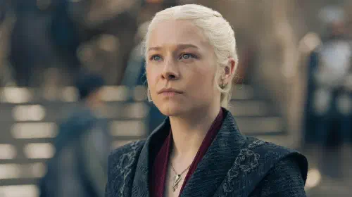 assets/rhaenyra-targaryen-looking-up-in-house-of-the-dragon-season-2.jpeg