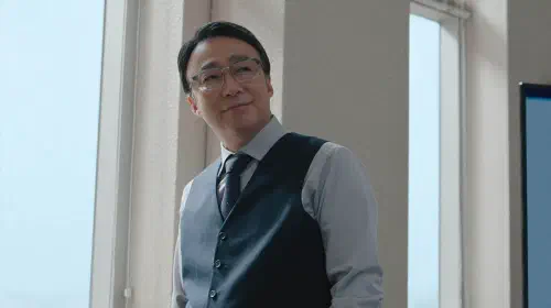 assets/lee-sung-min-as-choi-gang-seok-in-teach-you-a-lesson.jpeg